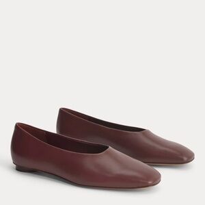 Everlane Gallery Square-Toe Flat in Burgundy, Size 8, Leather